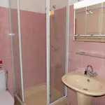Apartment - Du Chay - En Rez-de-jardin Avec Apercu *